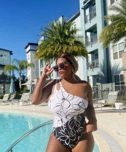 La Blanca One-Piece Moonlit Silhouette One Shoulder Keyhole One Piece